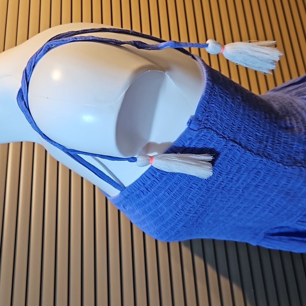 Size M shirred bust embroidered summer slip dress, adjustable straps - Picture 2 of 12